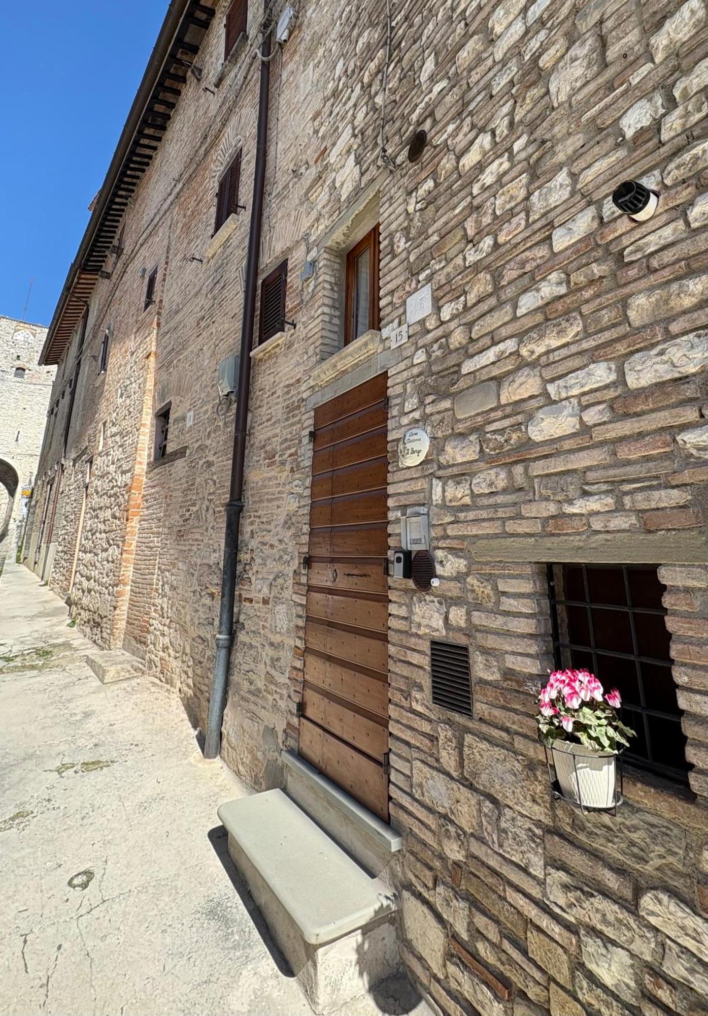 Casa Vacanze Il Borgo 古比奥 外观 照片